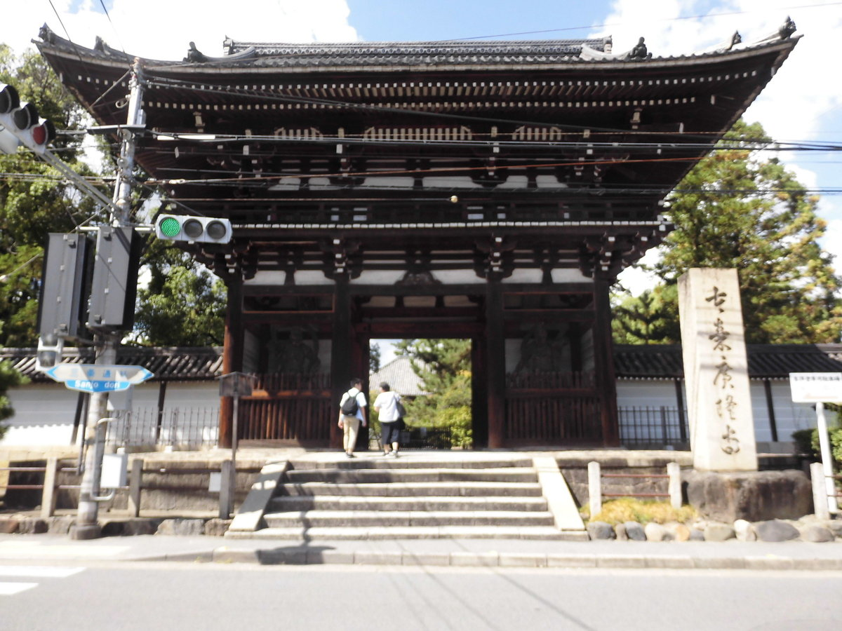 14:05 広隆寺 撮影:MKタクシー