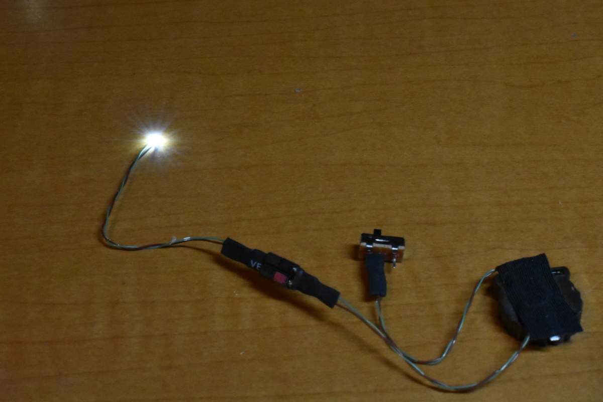 Hgサザビー制作記 4 モノアイを光らせる Ledを埋め込み編 そうねんのんびり創作記