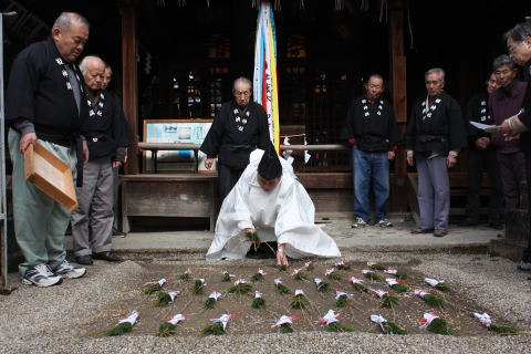 楢神社御田祭り - マネジャーの休日余暇（はてなブログ版）