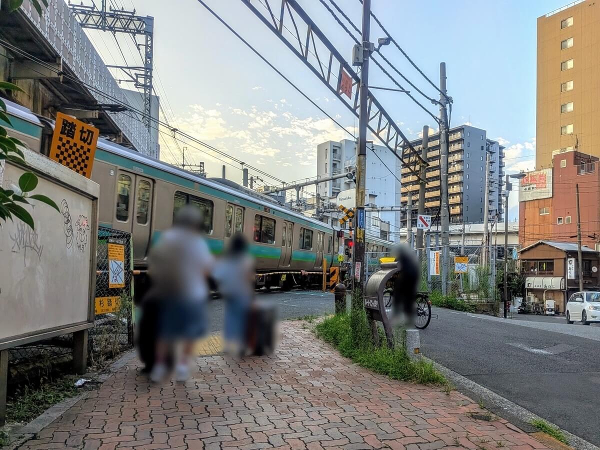 金杉踏切