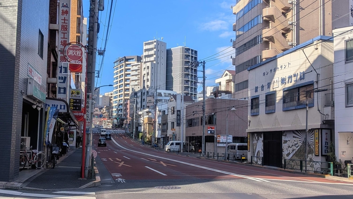 坂下から見る神明坂