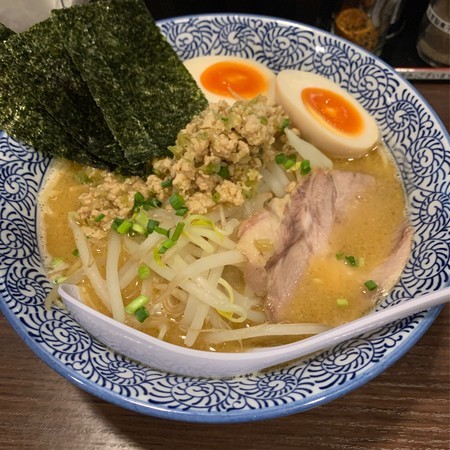 青山一丁目 麺屋 和とわ 今回は濃厚味噌煮干しそばの特製をいただきました 日本橋濱町weblog 日々酔亭