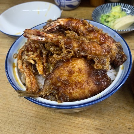 人形町 天ぷら 中山 今年お初の天丼いただきました 狙いは12時半前後 日本橋濱町weblog 日々酔亭 人形町 天ぷら 中山 今年お初の天丼いただきました 狙いは12時半前後 日本橋濱町weblog 日々酔亭