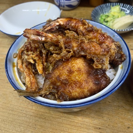 ボリュームたっぷり　天丼