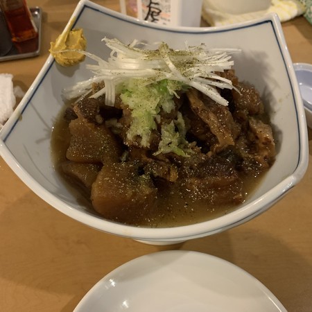 First, braised pork cartilage (with daikon radish) ... 