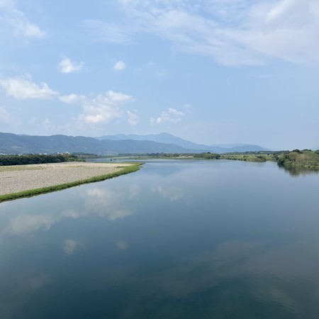 Hot is hot, but it is runnable in its own way @ Yoshino River embankment