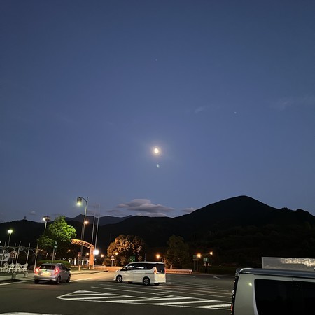 The moon at Ishizuchi SA. It was just before the Mid-Autumn Moon.