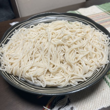 ew Year's Eve soba noodles were served with dried Shinshu soba noodles