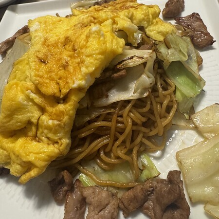 This time, I tried adding fried egg as a topping.