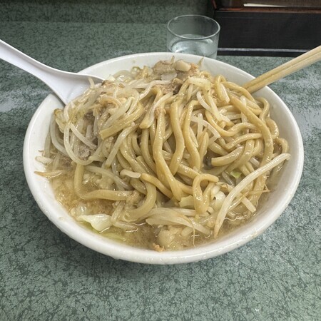 It’s delicious… It’s a bit half-baked, but I’ve turned the rice over.