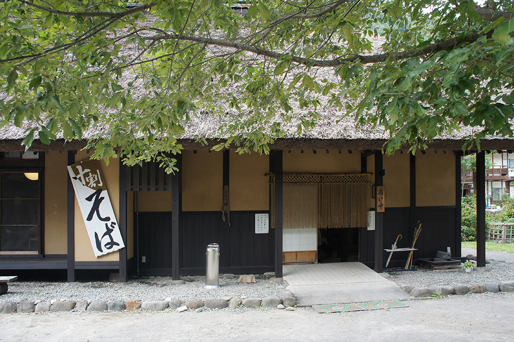 霊山たけやまのお蕎麦屋さん