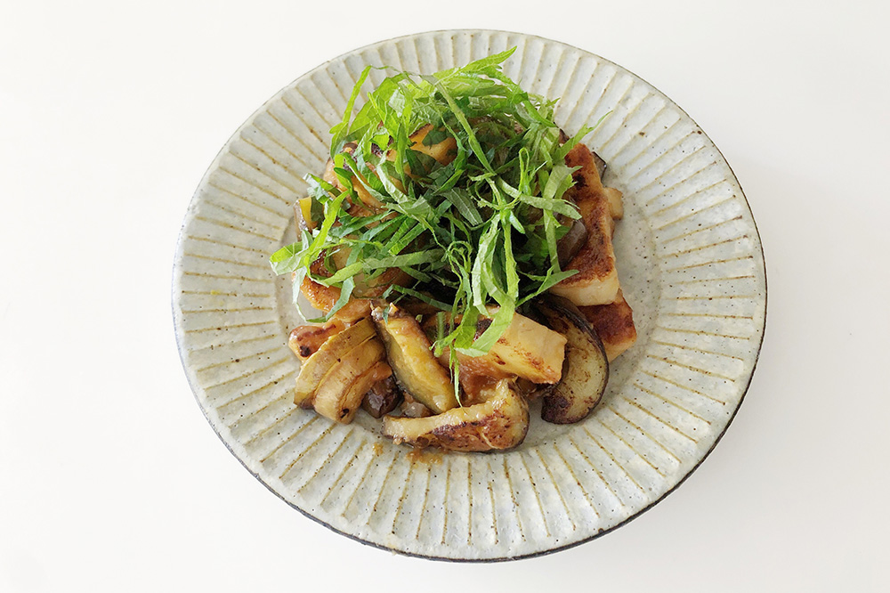 茄子と味噌で炒めたもの