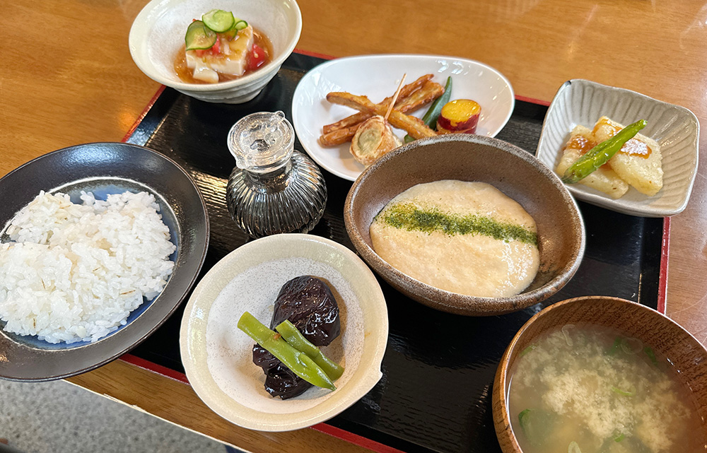 ごはんや 麦