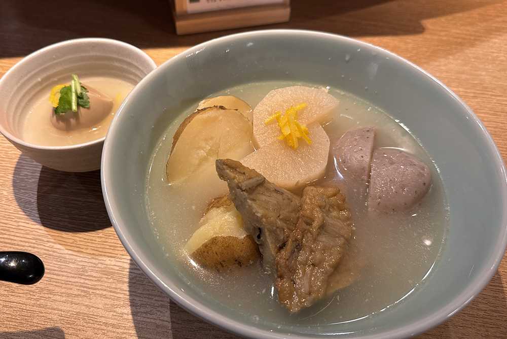 水炊きおでん　しゃもん