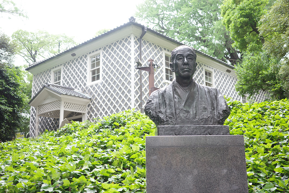 慶應義塾 三田演説館