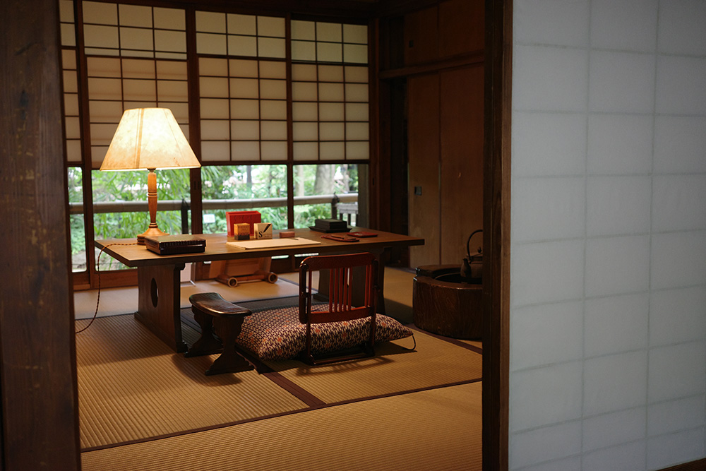 林芙美子記念館