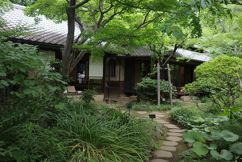 林芙美子記念館