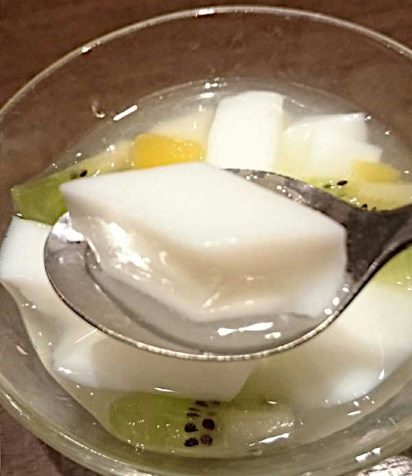 上海湯包小館の杏仁豆腐