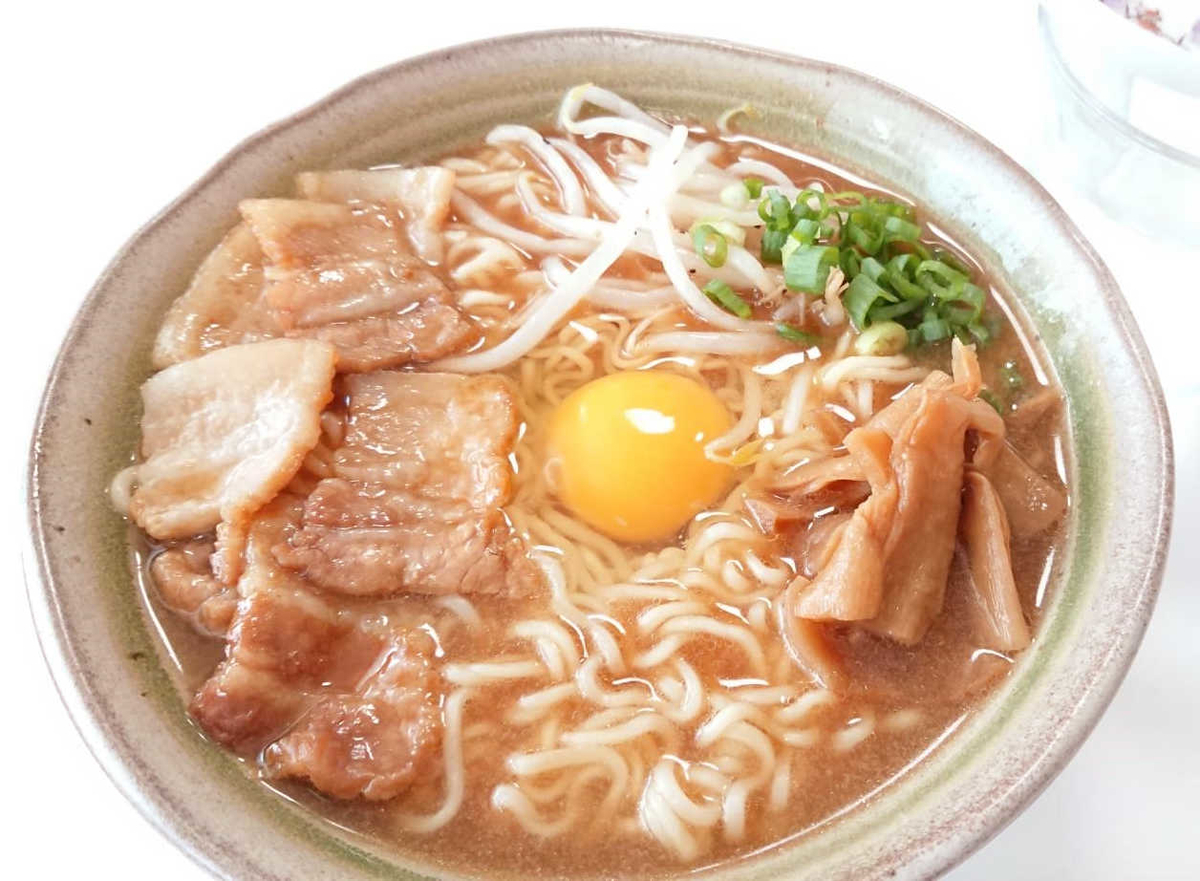 金ちゃん徳島らーめん