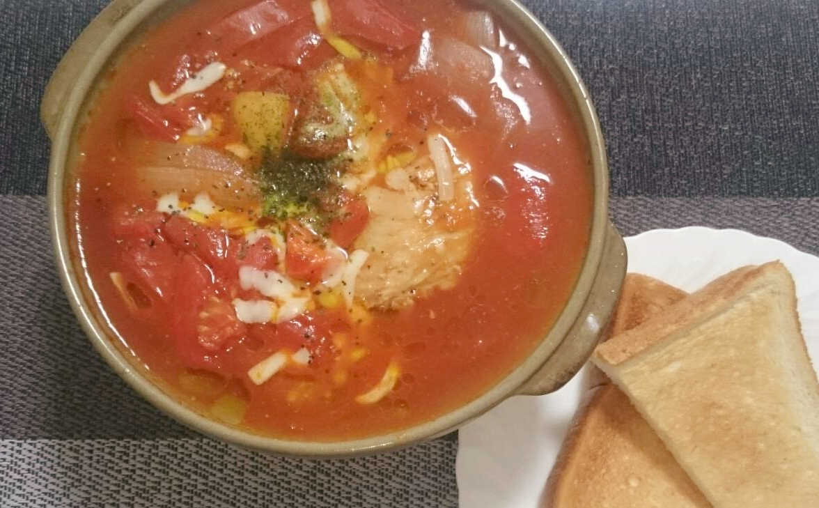 鶏手羽先　トマト煮込み
