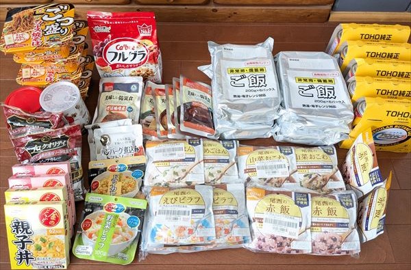 食品まとめ売り　91点 大人4人】我が家の災害用備蓄食リスト【84食 サンプル例】 - 節約