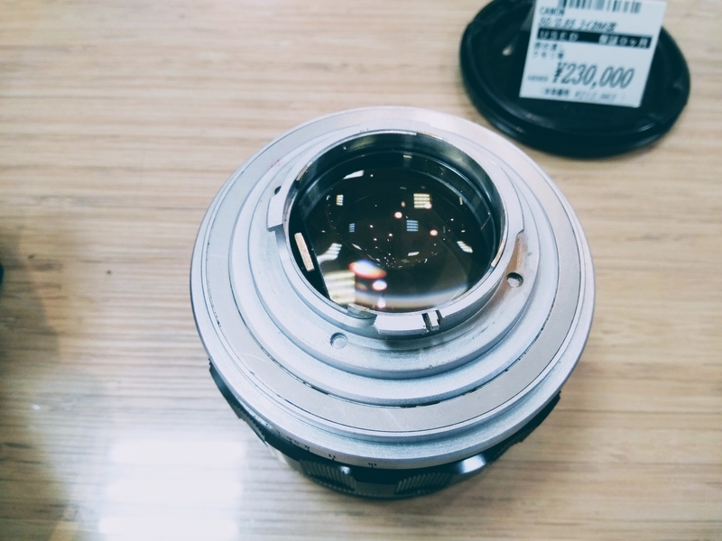 マウントアダプターあそび！高級熟女をお店でおさわり Canon 50mm F0