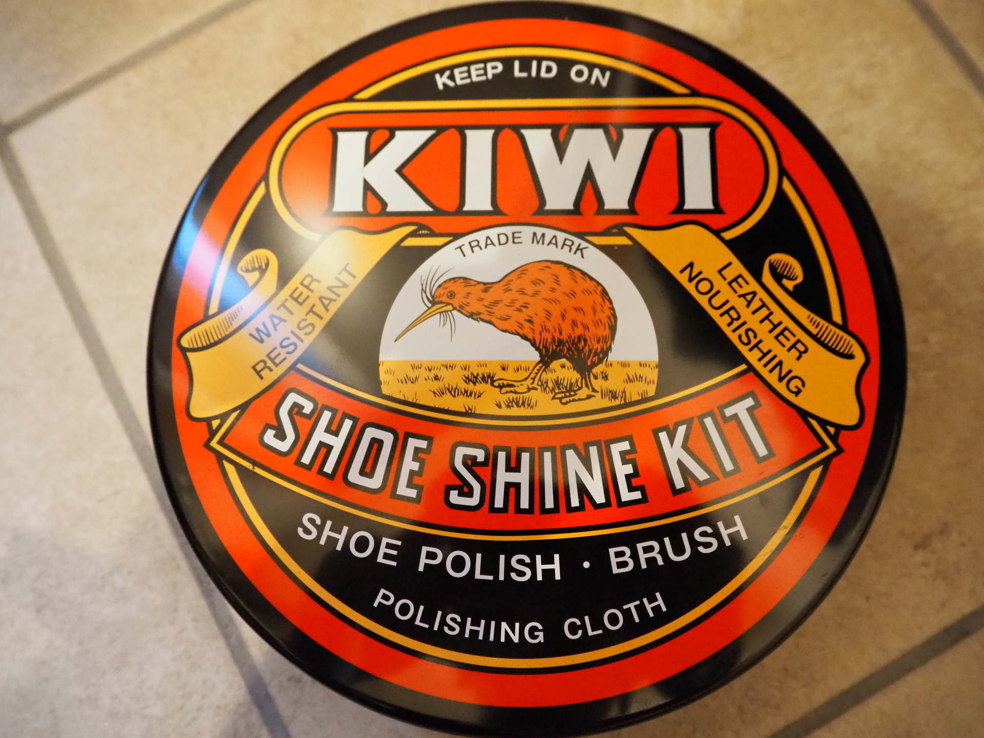 Moclogのオフログvol 4 男は黙って革靴磨き Kiwi キィウィ Shoe Shine Kit Moclog モクログ サラリーマンブログ