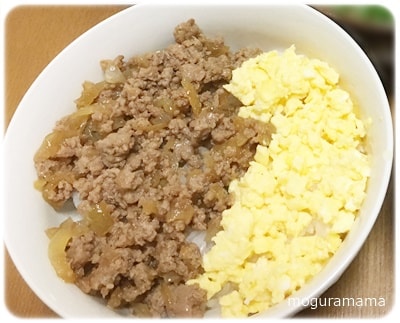 豚玉そぼろ丼