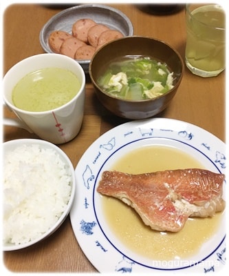 赤魚の煮付け　ベビーハム