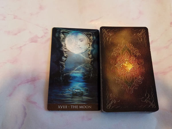 タロットカード月の意味