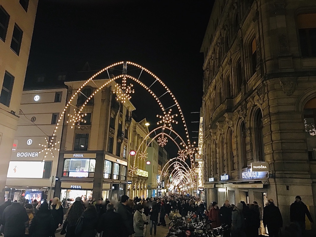 f:id:momerath:20191213013231j:plain