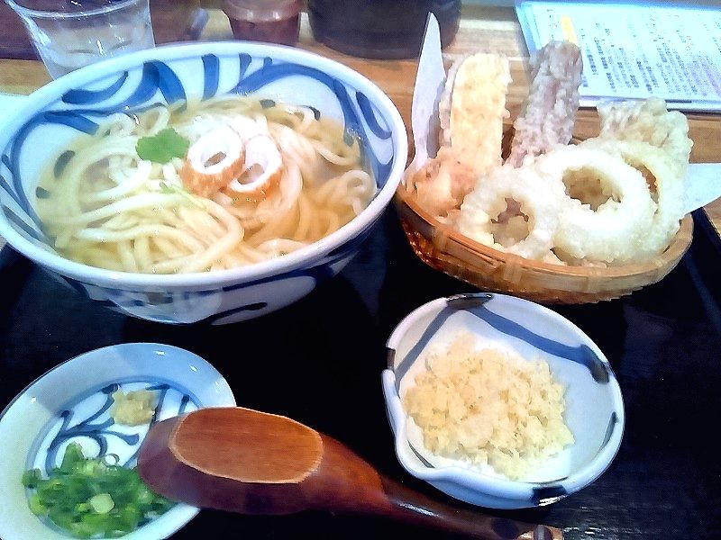 丸亀 石川うどん あげたてのうどんと天麩羅がうまい 誰も知らないmomoie Blog 丸亀 石川うどん あげたてのうどんと天麩羅がうまい 誰も知らないmomoie Blog