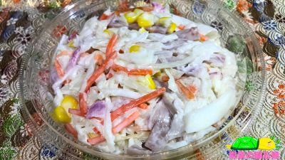 マミーマートのお惣菜『野菜たっぷりコールスローサラダ』