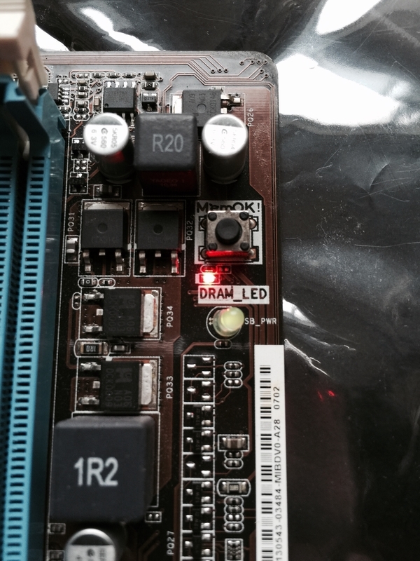 【ジャンク】自作PC OS無し SSD・HDD無し マザーボードCPUランプ点灯 que-13282392173?w=999&h=999&up=0