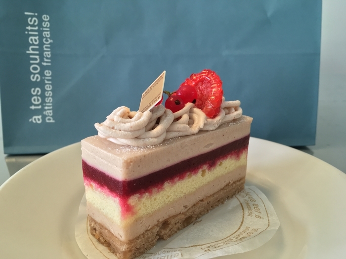 アズノウアズデワンケーキ食べたーい T T アテスウェイさんのシュークリーム！』by kk4a : アテスウェイ