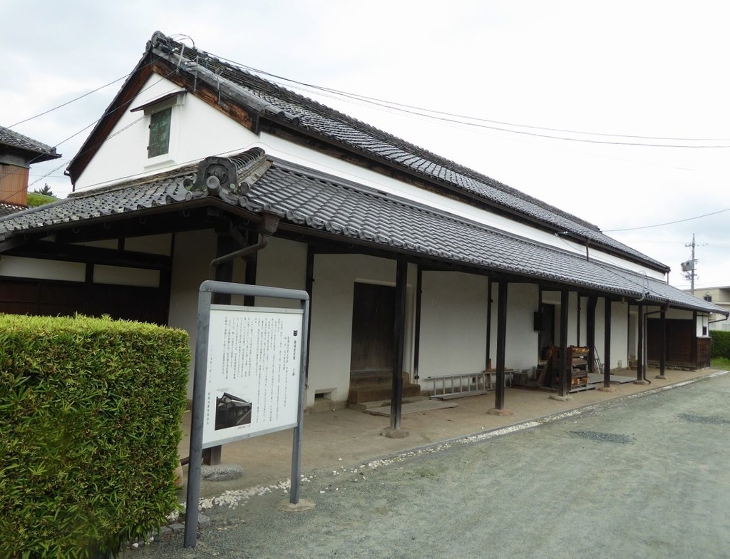 f:id:momoyorozu:20180912004401j:plain f:id:momoyorozu:20180912004401j:plain