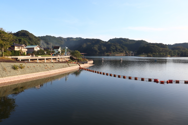 f:id:monhime:20190906121706j:plain 亀山湖