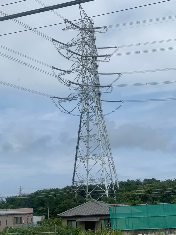 f:id:monhime:20190906124204j:plain 500kV送電線