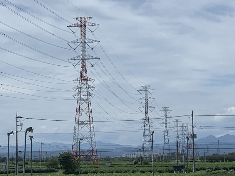 f:id:monhime:20190923112602j:plain 275kV送電線 66kV送電線