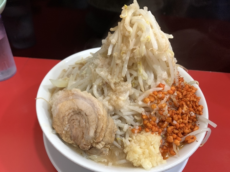 f:id:monhime:20191108125149j:plain ラーメン用心棒 本号 ヤサイマシマシ