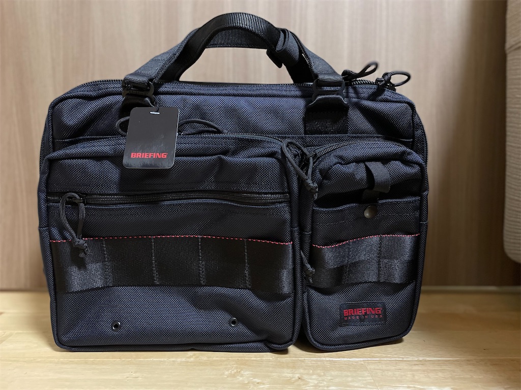 BRIEFING ブリーフィング A4 LINER 2WAY ブラック BRIEFINGのA4 LINERを購入しました。2WAY仕様のブリーフケースで