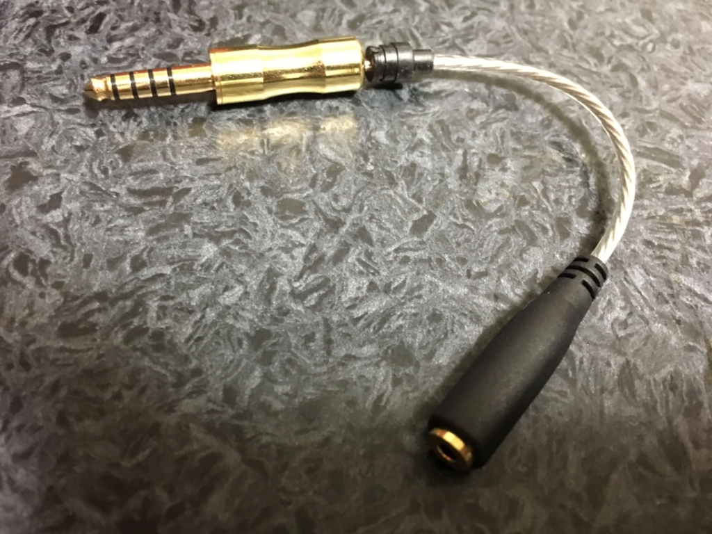 Sonyの4 4mm 5極バランス接続を3 5mmの標準プラグで楽しめる変換プラグを購入