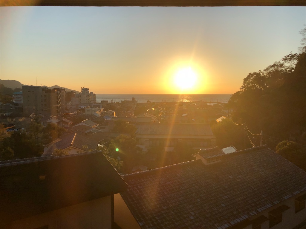 f:id:monpii:20181030010043j:image f:id:monpii:20181030010043j:image