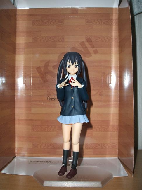 積んでたフィギュアを開けよう その3 figma中野梓 - にわかオタクの雑記帳