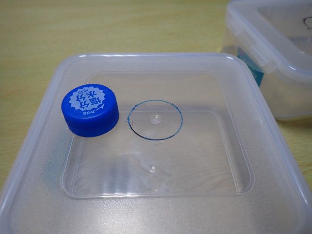 タッパーに穴をあける