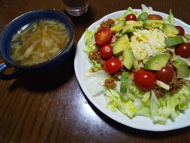 タコライス　沖縄料理　レシピ　御飯物　丼物　郷土料理　タコミート　おうちごはん　カフェ飯　男の料理