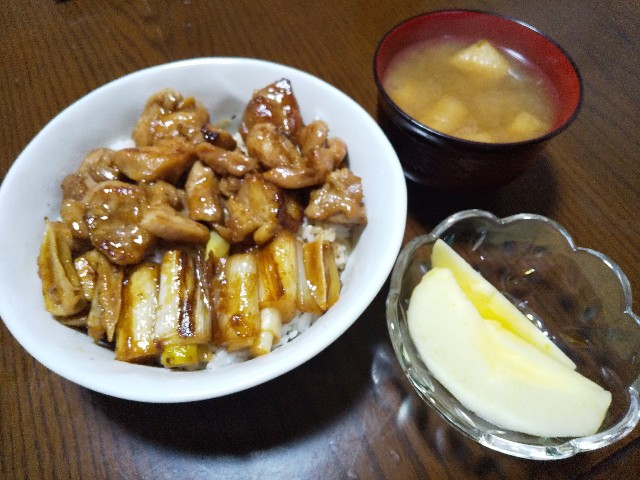 焼き鳥丼　レシピ　丼物　男の料理　おうちごはん　