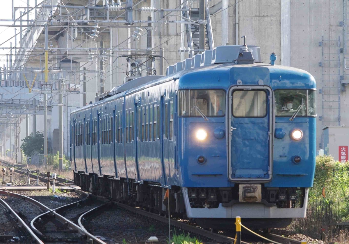 IRいしかわ鉄道　森本駅　撮影地　北陸本線　413系　415系800番台　クハ455-700番台　最後の急行型車両
七尾線　平塚市　鍼灸マッサージ
