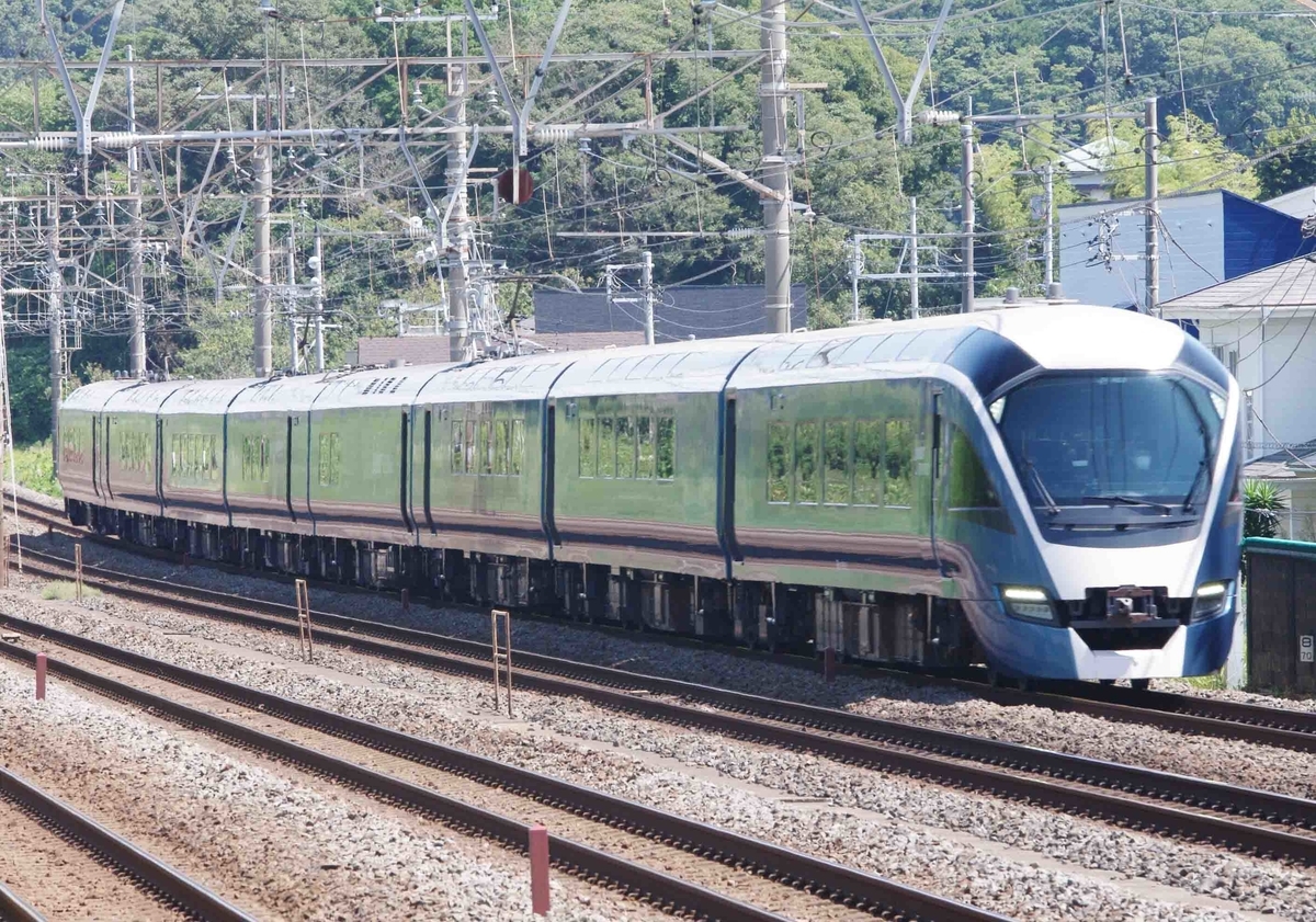 E235系1000番台　15連フル編成　試運転　横須賀線　東海道線　大磯　二宮　撮影地　215系　E231系　E233系　E257系2000番台　特急踊り子号　E261系　特急サフィール踊り子号　伊豆急下田～東京