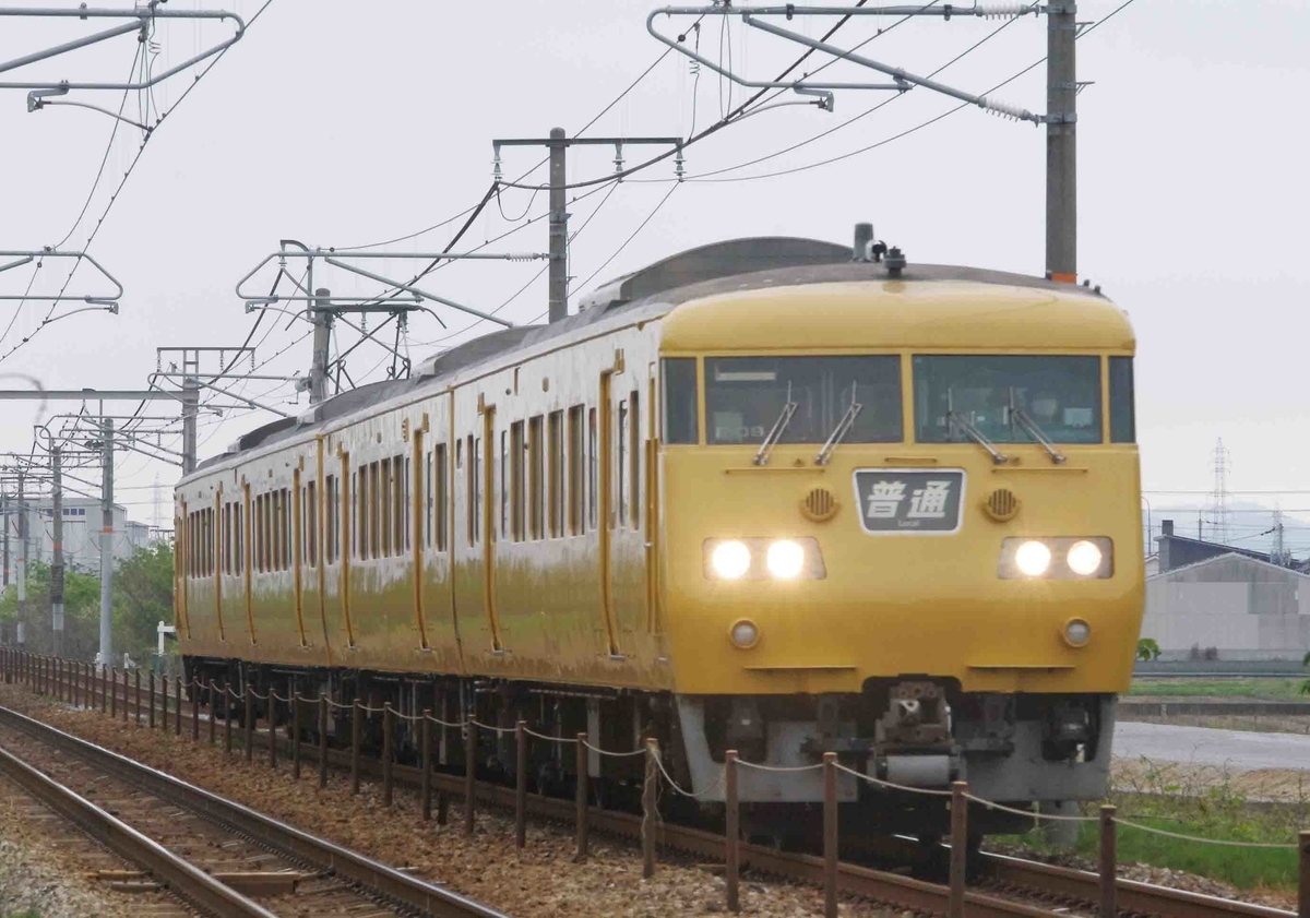 
115系　113系　213系　岡山電車区　117系　快速サンライナー　快速マリンライナー　庭瀬　中庄　撮影地　山陽本線　WEST　EXPRESS銀河